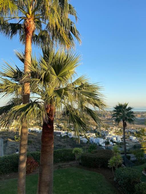 Lägenhet Elegant Apartment, Stunning Views, Fully Renovated In La Hacienda Del Senorio De Cifuentes