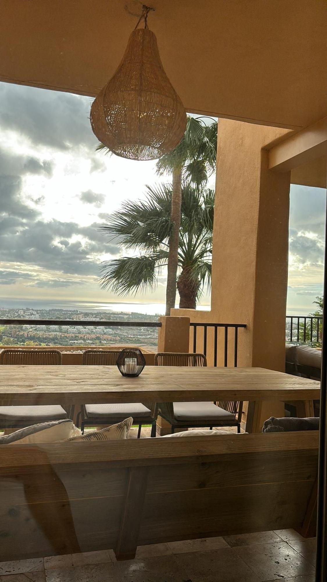 Lägenhet Elegant Apartment, Stunning Views, Fully Renovated In La Hacienda Del Senorio De Cifuentes *